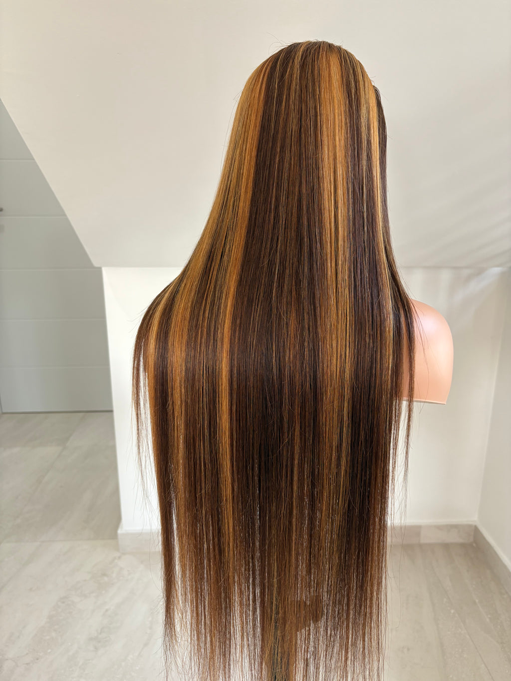 (13x4) Straight P4/27 Blonde Highlight Wig
