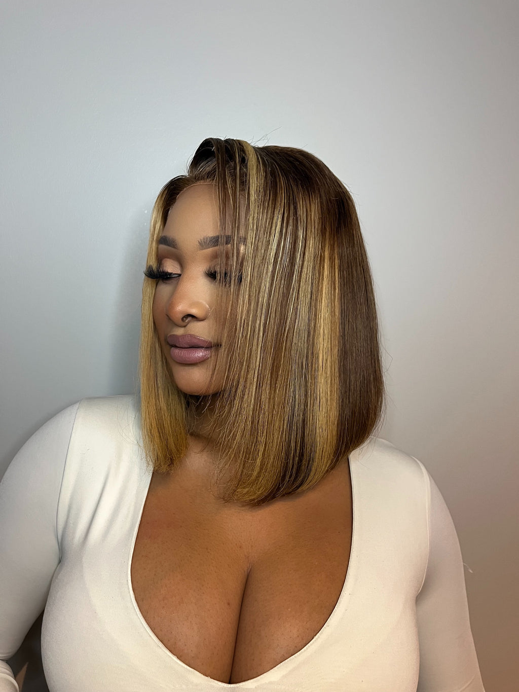 (4x4) Glueless Highlight P4/27 Straight Bob Wig